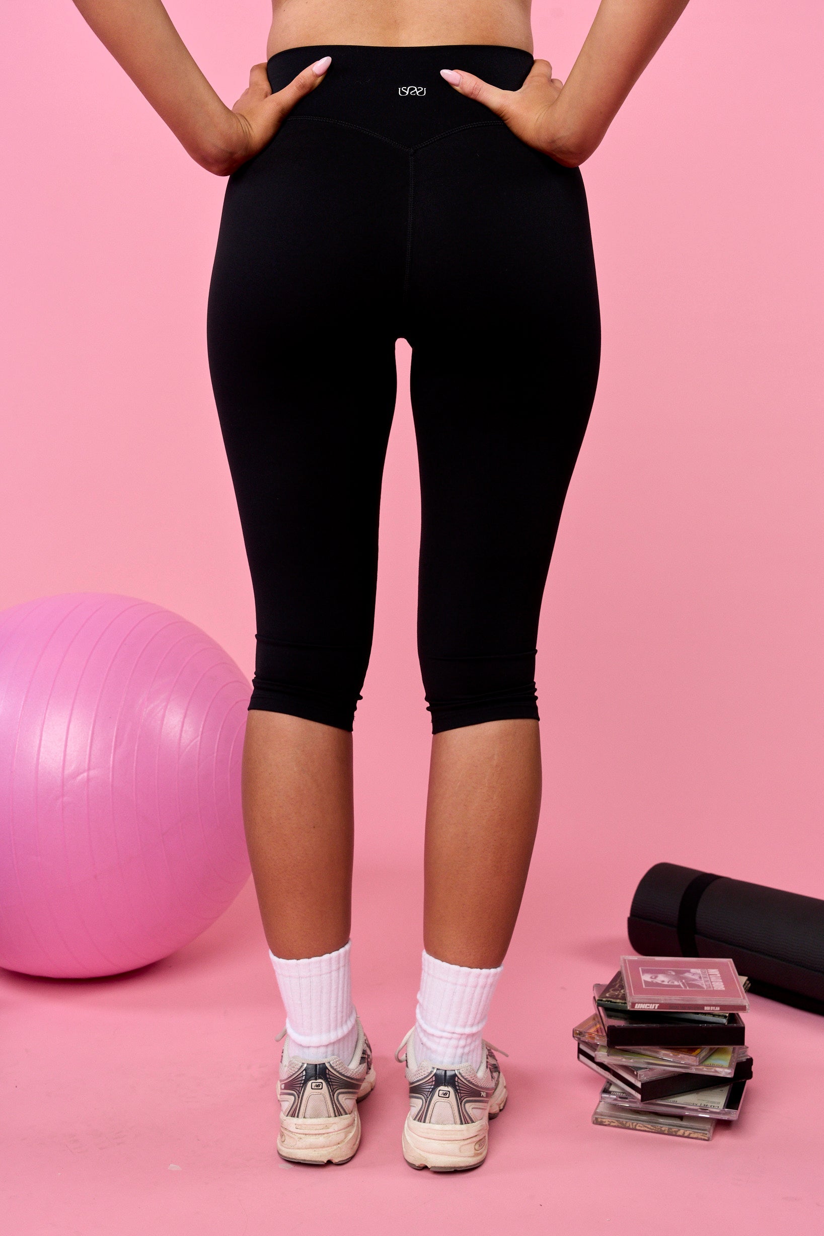 Ease Capri Leggings