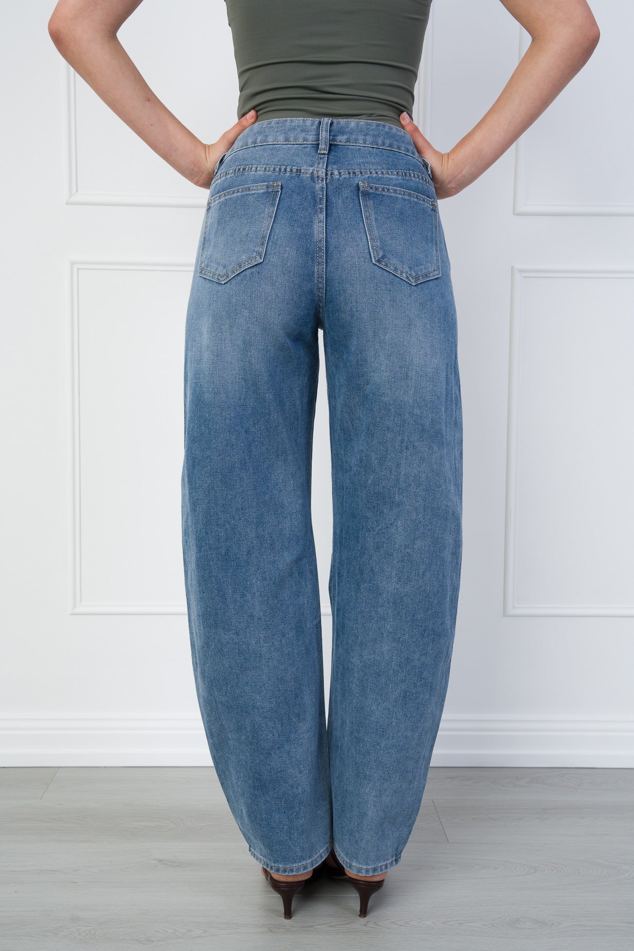 Charlie Barrel Jeans